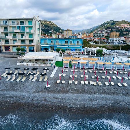 Hotel Piccolo Paradiso Bordighera Bagian luar foto