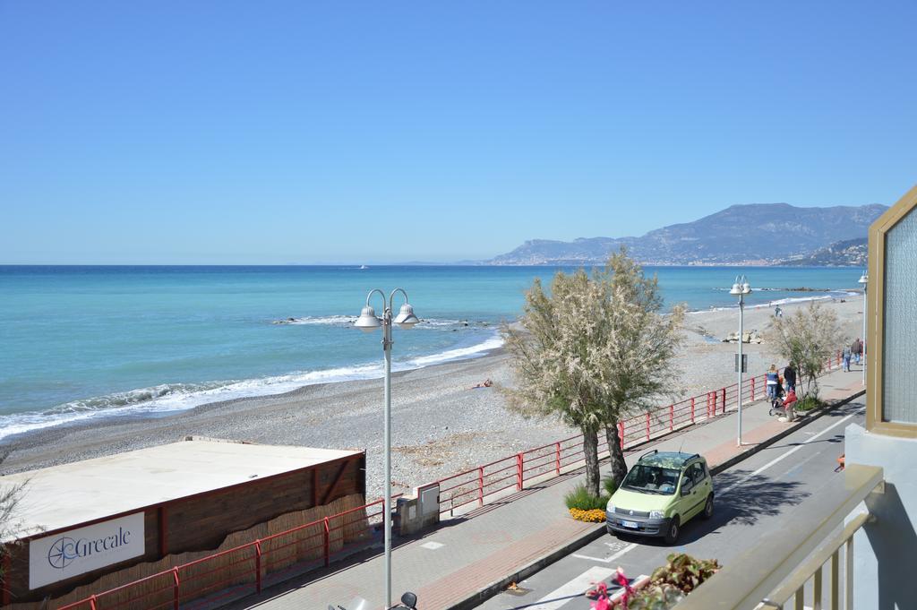 Hotel Piccolo Paradiso Bordighera Bagian luar foto